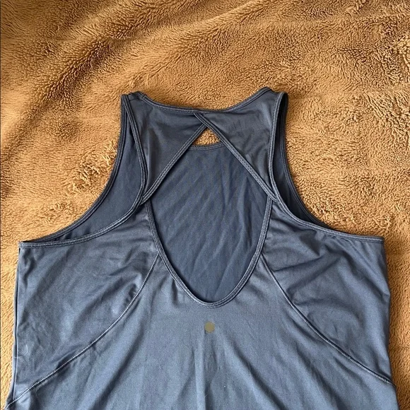 Under Armour Women's Blue Tank Top - Picture 5 of 5